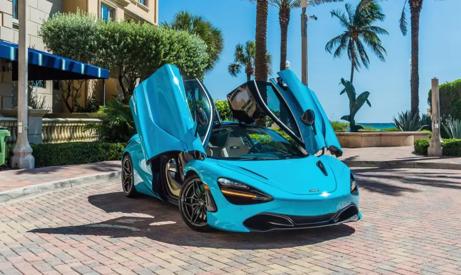 McLaren 720S Coupe
